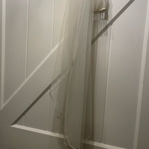 White Sparkly Sequin Fingertip Length Wedding Veil
